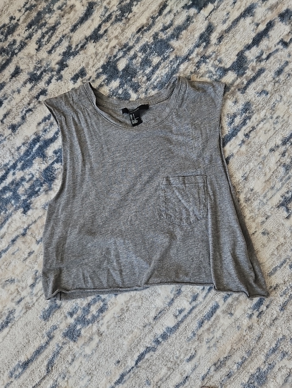 Forever 21 Gray Cropped Muscle Tank with Pocket